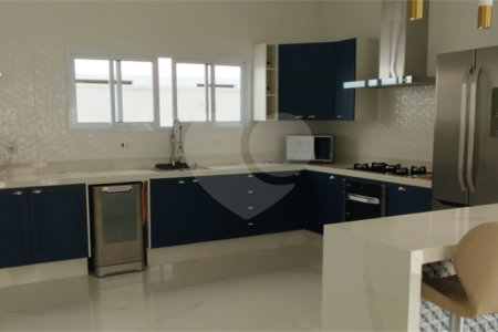 Casa à venda com 3 suítes no condomínio Bella Cittá - Villaggio II, Mogi das Cruzes - SP