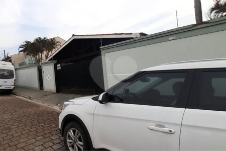 Casa à venda com 5 quartos, sendo 1 suíte, no Centro, Bom Jesus dos Perdões, SP
