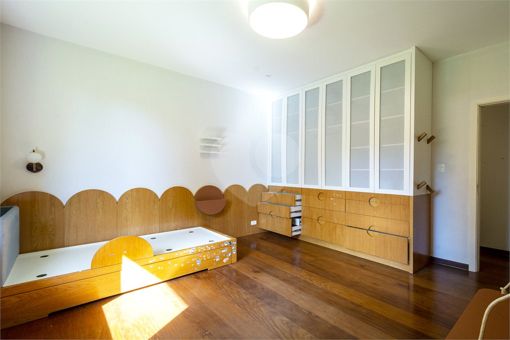 Casa à venda com 4 suítes no condomínio Chácara Flora, São Paulo - SP