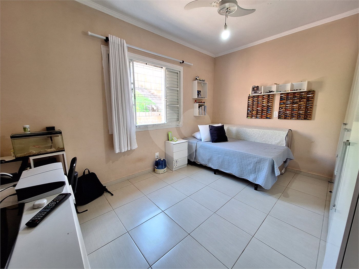 Casa à venda com 4 quartos, sendo 1 suíte, em Santa Cândida, Vinhedo, SP