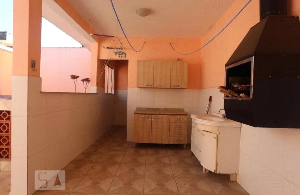Casa à venda com 2 quartos, sendo 1 suíte,  em Jardim Ivana, São Paulo, SP