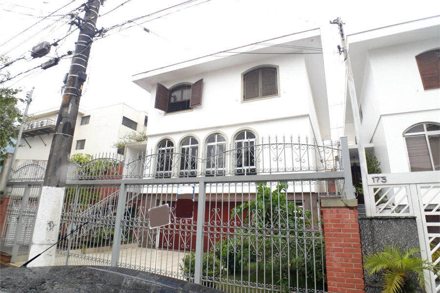 Sobrado à venda com 4 quartos, sendo 2 suítes, em Santana, São Paulo, SP