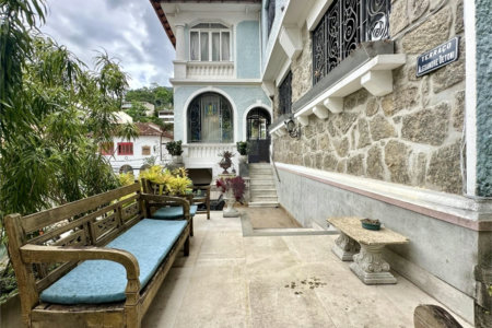 Casa à venda com 7 quartos, sendo 1 suíte, em Cosme Velho, Rio de Janeiro, RJ