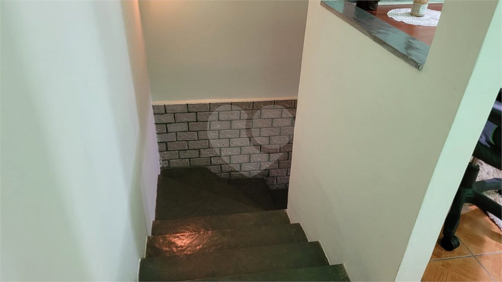 Casa à venda com 4 quartos, sendo 1 suíte, em Parque Maria Domitila, São Paulo, SP