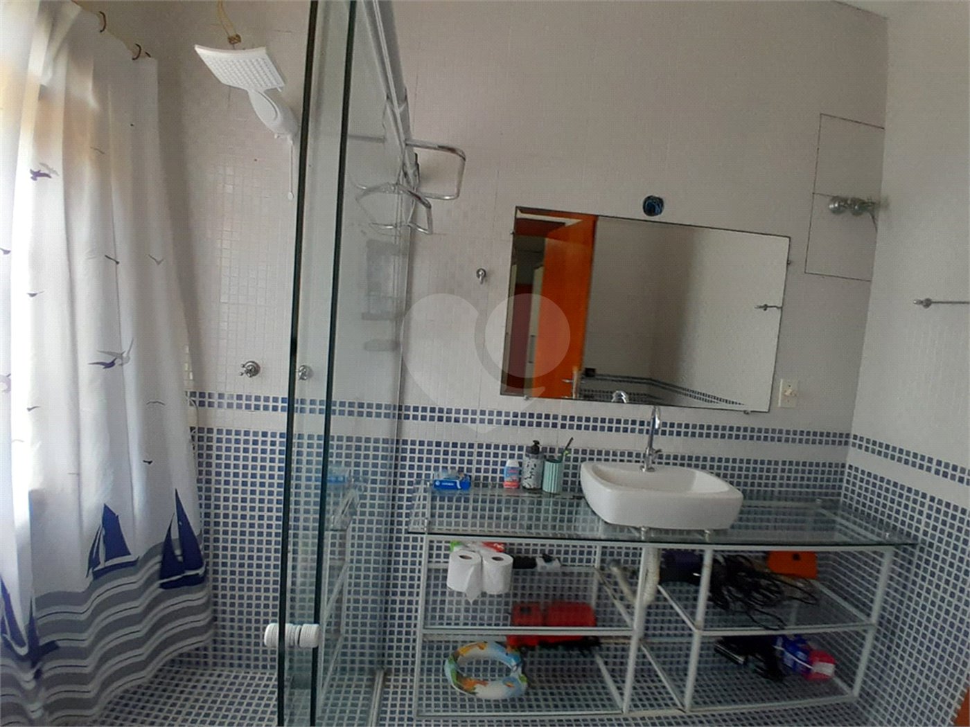 Casa à venda com 3 quartos, sendo 2 suítes,  no condomínio Alpes da Cantareira, Mairiporã - SP