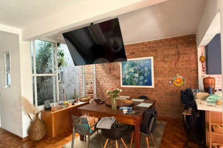Casa à venda com 3 quartos, sendo 1 suíte, em Ipiranga, São Paulo, SP