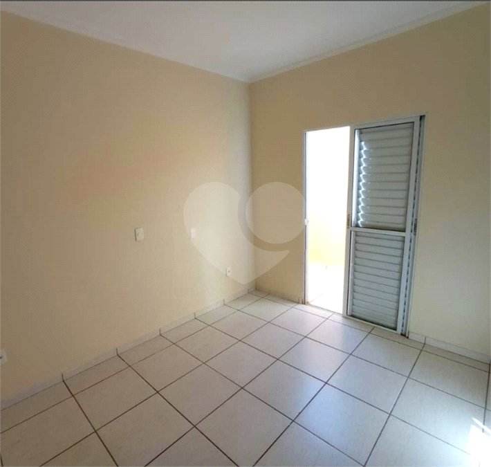 Investimento Certeiro na Gleba 1: Apartamento 1 DormItório, Quintal e Localização que Aluga Fácil