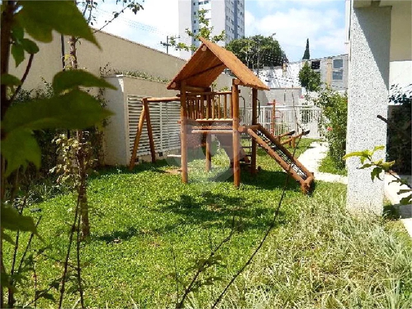 Apartamento para alugar com 3 quartos, sendo 1 suíte, em Tucuruvi, São Paulo, SP
