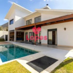 CASA Á VENDA CONDOMINIO MONTE CARLO, 637m², 4 QUARTOS, 2 SUITES, 2 VAGAS SÃO JOSÉ DOS CAMPOS/SP