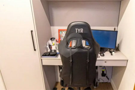 Apartamento à venda na Moóca, 68m², 2 dormitórios, 1 suíte, 1 vaga, ar condicionado, varanda, lazer completo