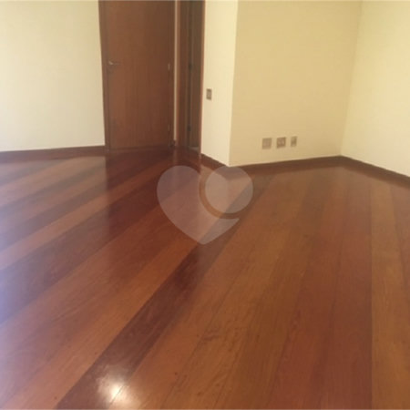 Apartamento para alugar com 3 quartos, sendo 1 suíte, em Brooklin, São Paulo, SP