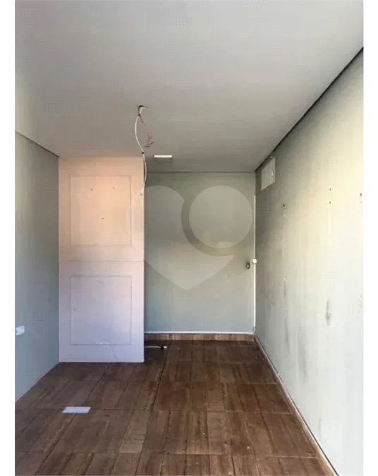 Prédio Comercial e Residencial à Venda — Residencial Burck - Louveira - SP