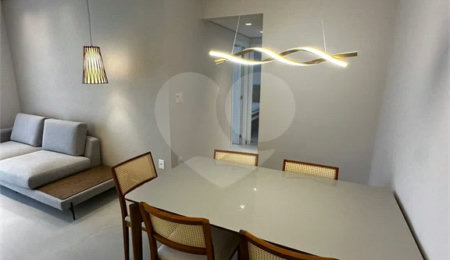 Apartamento à venda com 2 quartos, sendo 1 suíte,  em Rio da Praia, Bertioga, SP