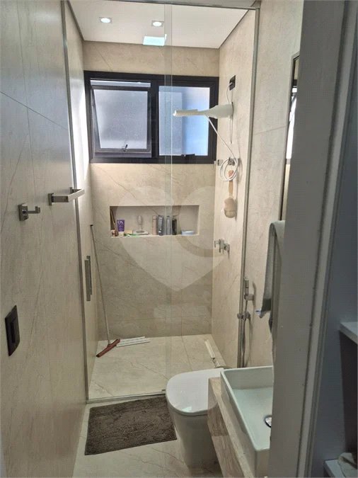 Casa de Alto Padrão para Alugar com Lazer Completo, Tecnologia e Sustentabilidade