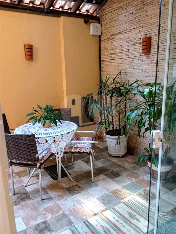 Sobrado com 3 quartos à venda com área gourmet completa e 5 vagas de garagem – Santa Marta - São Carlos/SP