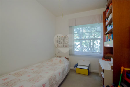 Casa à venda com 3 quartos, sendo 1 suíte,  em Campo Belo, São Paulo, SP