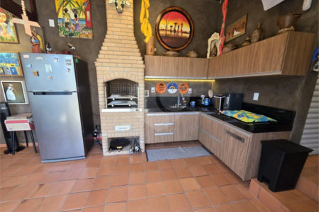 Casa térrea 3 dormitórios com piscina e área Gourmet à venda São Carlos