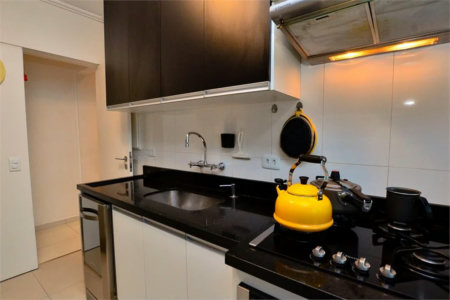 Cobertura à venda com 3 quartos, sendo 1 suíte, em Pinheiros, São Paulo, SP