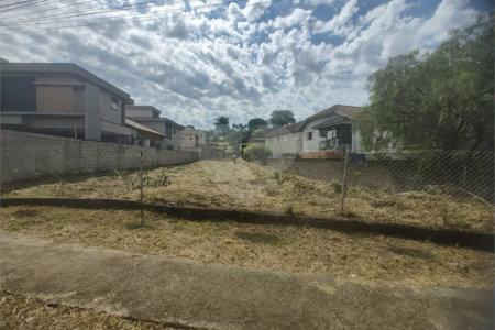 Terreno em Atibaia com 652 metros, pronto para construir no Jardim do Lago, aceita financiamento