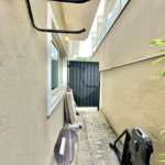Casa em condomínio Impecável, 4 dorms / 2 suítes, varanda gourmet, piscina, 3 lareiras