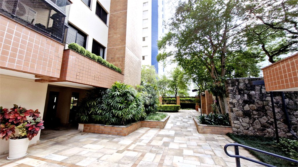Apartamento à venda com 4 quartos, sendo 2 suítes, em Brooklin, São Paulo, SP