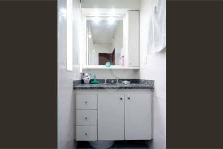 Casa para venda e locação no Campo Belo de 120M² com 3 dormitórios, 1 suíte e 3 vagas