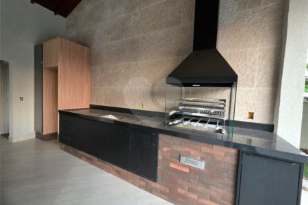 Casa à venda com 4 suítes no condomínio Residencial Jardim Primavera, Louveira - SP