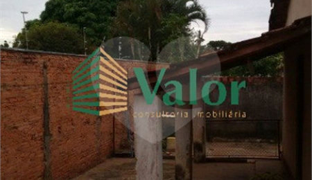 Casa à venda com 2 quartos no Centro, São Carlos, SP