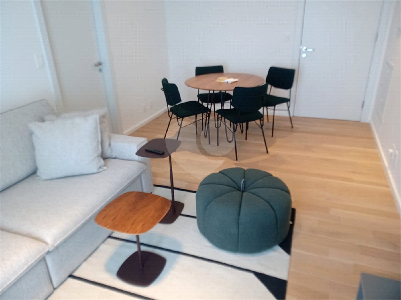 Apartamento 66 m ², com 1 dorm, 2 vagas de garagem no Jd Europa.
