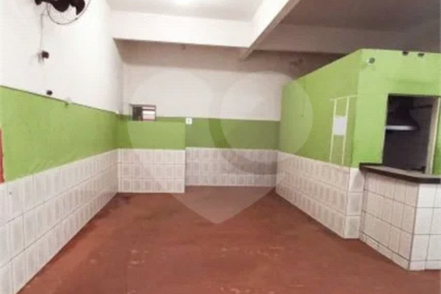 Aluga-se Salão Comercial de 150 m² no Jabaquara — Excelente Oportunidade!
