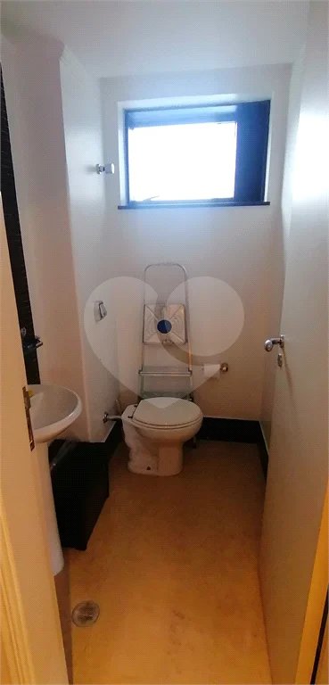 CONJUNTO COMERCIAL COM 45m2 PARA VENDA OU LOCAÇÃO NA VILA CLEMENTINO