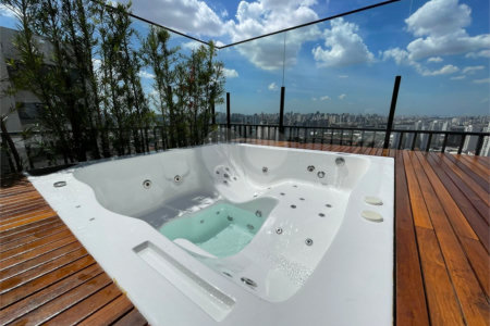 Magnífica Cobertura Penthouse à venda no condomínio Piscine Resort.