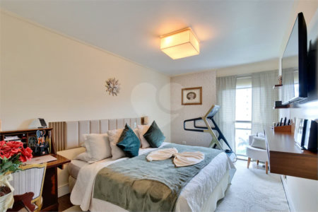 Apartamento à venda com 3 quartos, sendo 1 suíte, em Jardim Marajoara, São Paulo, SP