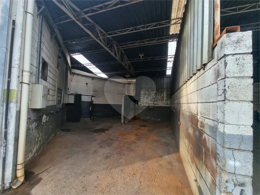 Galpão Comercial para Locação no Jardim do Trevo em Campinas com 276 m² de Área Construída e Amplo Terreno