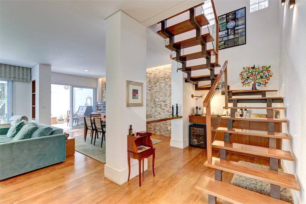 Casa à venda com 3 suítes no condomínio Villa Splendore, São Paulo - SP