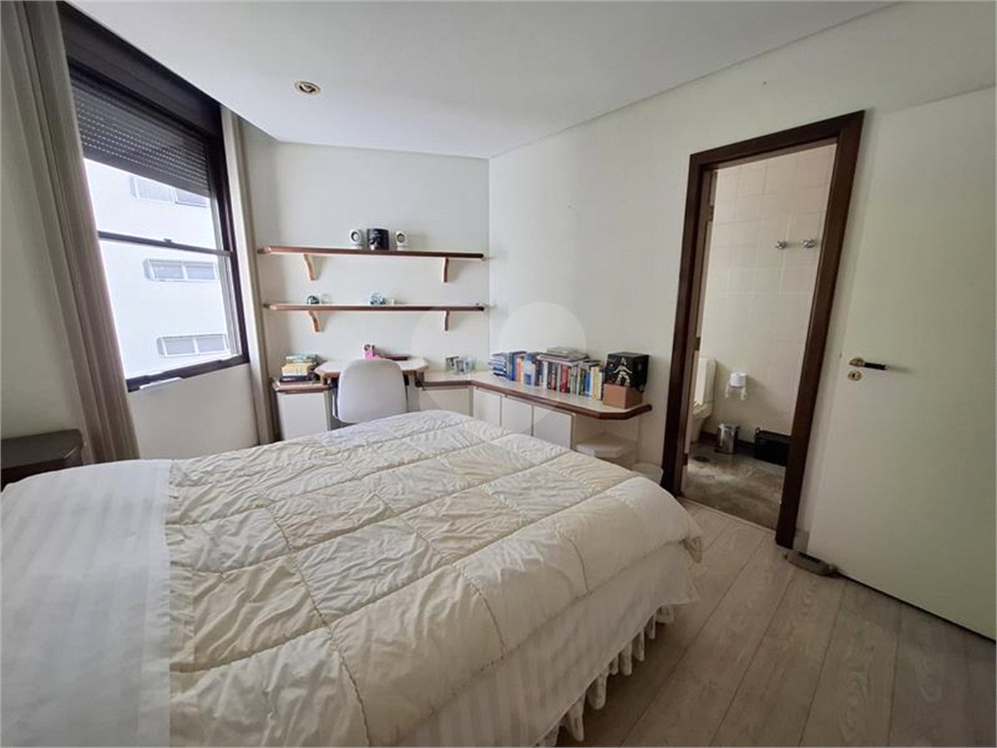 Apartamento, a venda, com 300m² de área privativa, 4 suítes, 4 vagas - Santana / SP