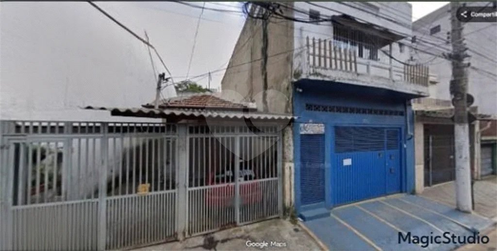 Casa com 150m² , 1 dormitório , 1 vaga de garagem , precisando de reforma , `venda na Penha.