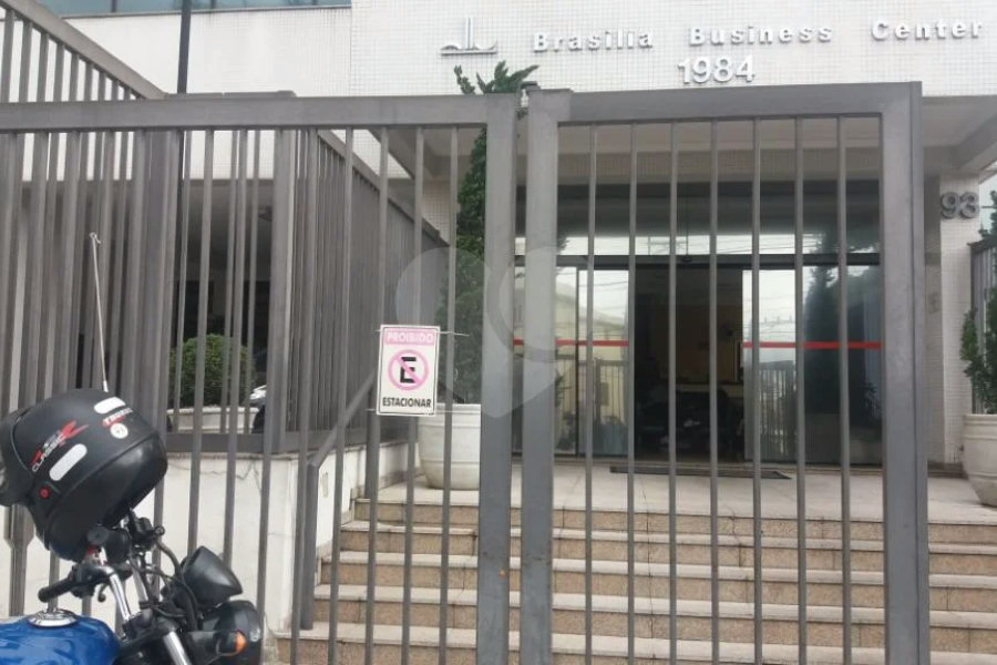 SALA COMERCIAL DE 38,0 M² COM 01 BANHEIRO E VAGA DE GARAGEM PARA VENDA NO TUCURUVI