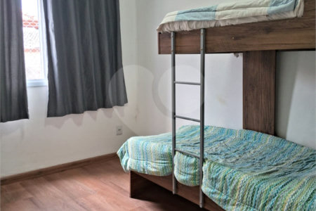 Casa de Vila à venda com 3 quartos, sendo 1 suíte, em Vila Pasti, Louveira, SP
