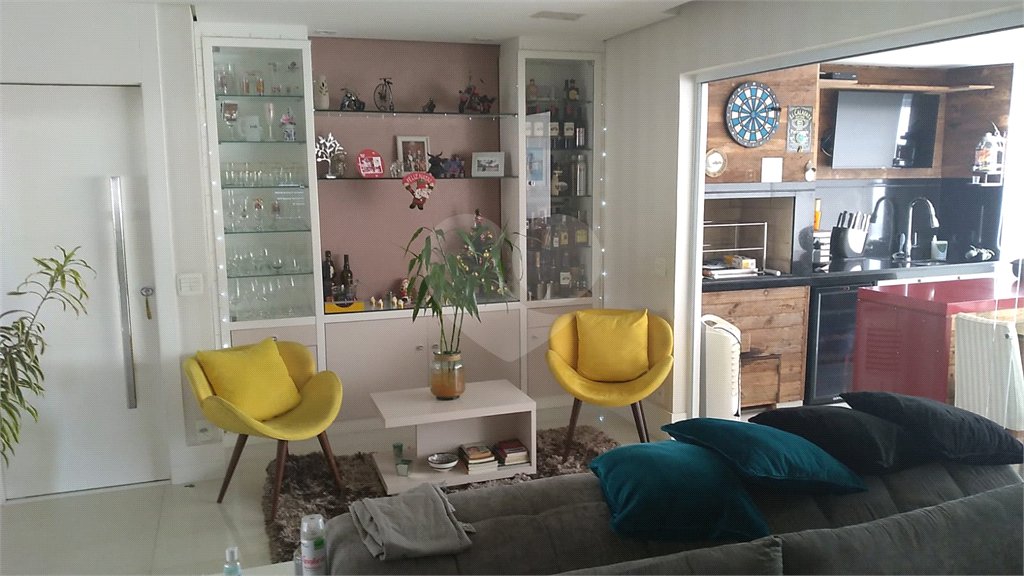 APARTAMENTO MARAVILHOSO COM 3 SUITES NO CONDOMINIO UNION MOOCA Estuda Permuta.