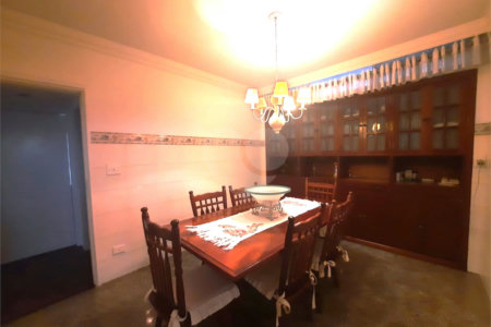 Casa para alugar com 4 quartos, sendo 2 suítes,  em Alto da Boa Vista, São Paulo, SP