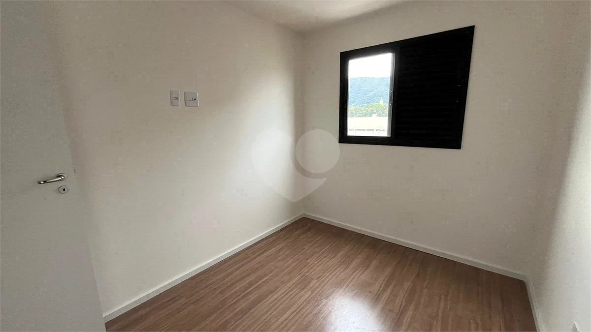 Apartamento à venda com 2 quartos, sendo 1 suíte, no Centro, Poços de Caldas - MG