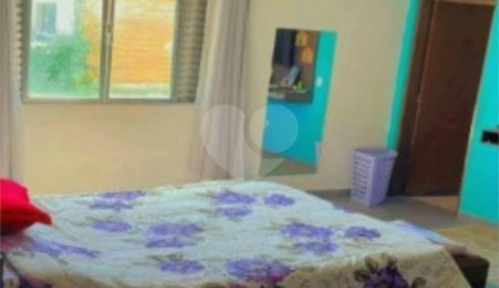 Sobrado à venda com 4 quartos, sendo 1 suíte,  em Jaraguá, São Paulo, SP