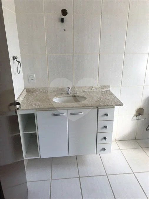 Casa assobradada à venda no Jardim Panorama – Vinhedo/SP