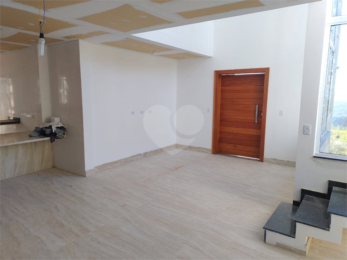 Casa nova na Serra da Cantareira com 3 suítes