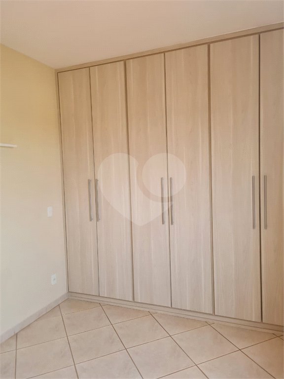 Apartamento no Condomínio Monte Verde.