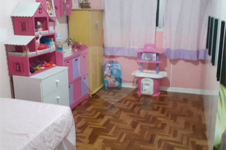 Apartamento à Venda no Bairro do Brás com 52 m² 2 quartos e armário embutido