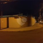 Casa térrea com 2 dormitórios.