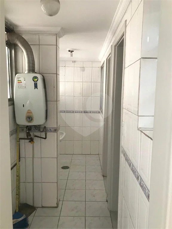 Espaço e Segurança no Bom Retiro: Apartamento de 100 m² com Infraestrutura Completa