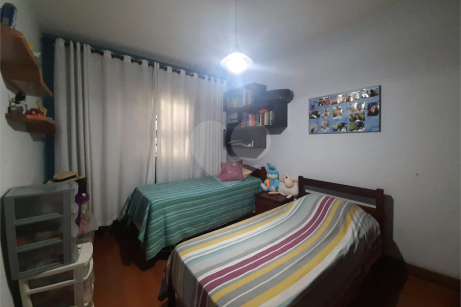 Casa térrea assobradada em rua fechada no Mandaqui - 3 quartos, 1 suite, 3 vagas